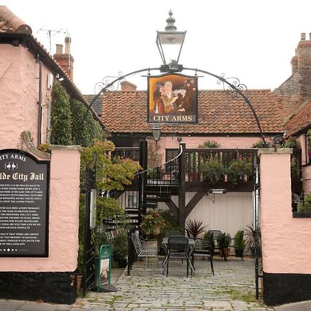 The City Arms Уелс Екстериор снимка