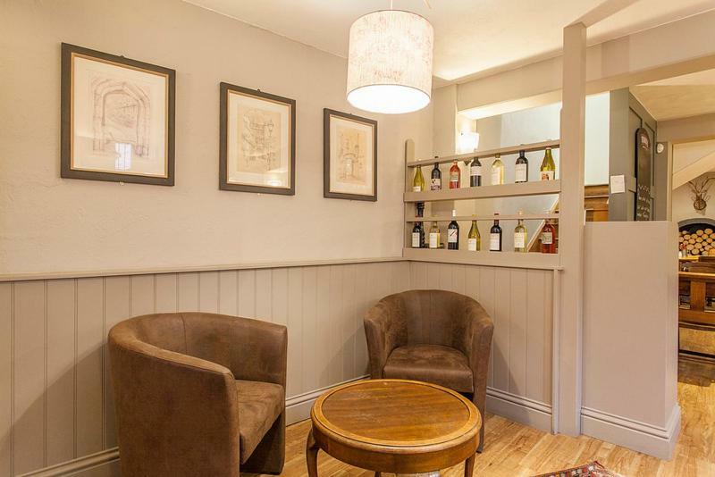 The City Arms Уелс Екстериор снимка